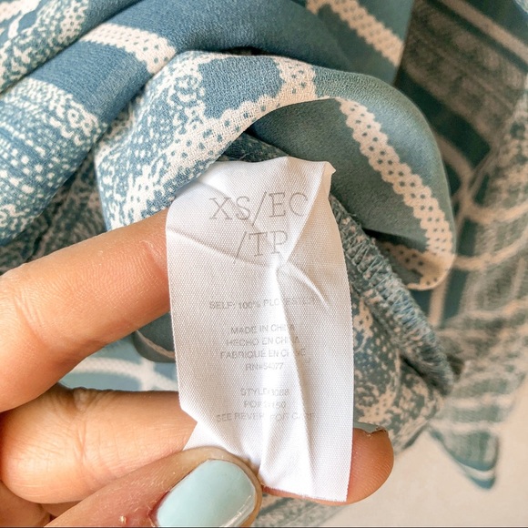 Cabi Sheer V Neck Blouse Windowpane Plaid Long Sleeve Blue Size XS Career Casual - Picture 6 of 8